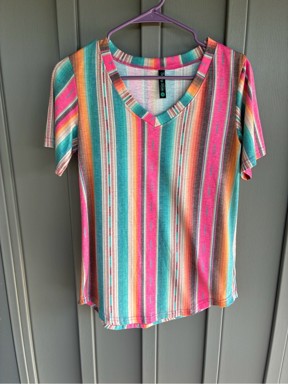 Sterling Kreek Multicolor Serape Stripe V Neck Tee XS